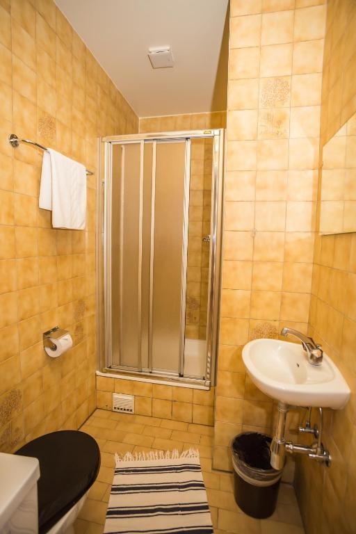 ホテル デ トゥレール ジュネーブ 部屋 写真